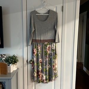 MIDI dress with pockets